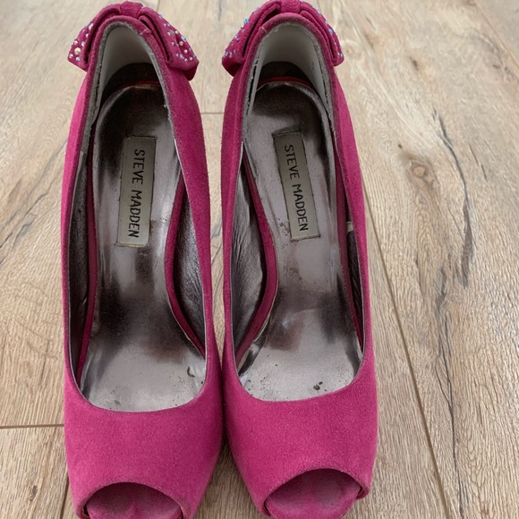 Steve Madden Suede Pink heels - Picture 2 of 8
